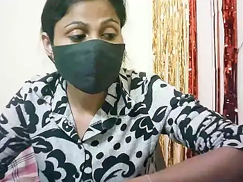 Snapshot of Rubi-Ji chatting on 03-21-25, 05:32 Rubi-Ji online show from 03-21-25, 05:32