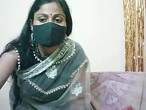 Snapshot of Rubi-Ji chatting on 03-22-25, 08:48 Rubi-Ji online show from 03-22-25, 08:48