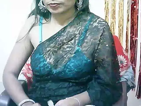 Snapshot of Rubi-Ji chatting on 03-23-25, 12:04 Rubi-Ji online show from 03-23-25, 12:04