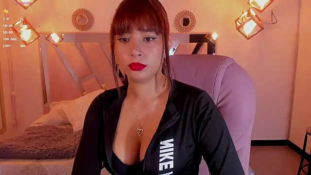 victoria  Smith online show from 02-13-25, 11:50