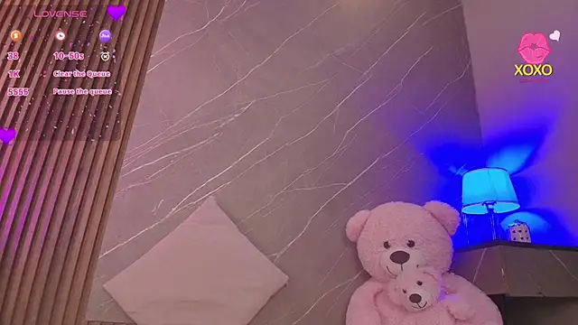 ariana jhonson1 online show from 04-17-26, 12:19