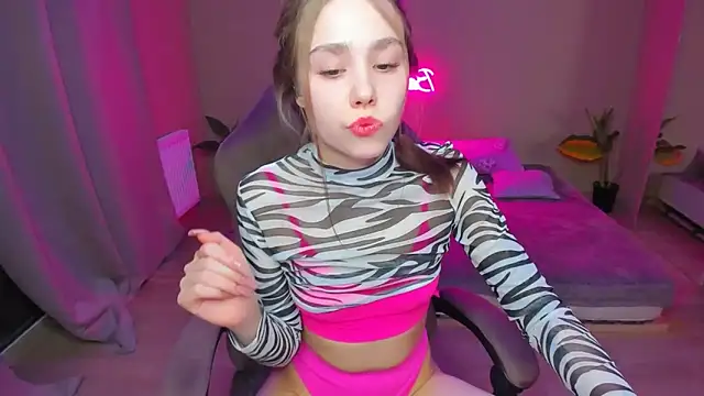 YourMegan online show from 03-01-25, 02:48