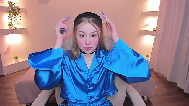 YourMegan online show from 03-22-26, 05:27