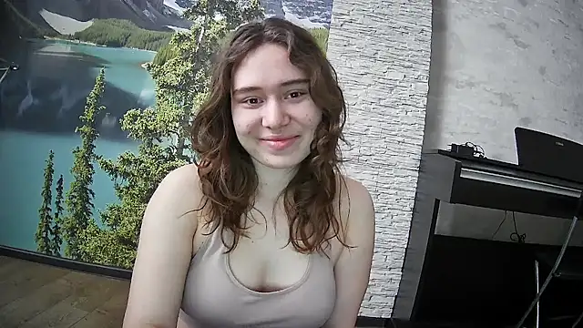 Snapshot of girliemilk chatting on 02-10-26, 07:45 girliemilk online show from 02-10-26, 07:45