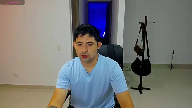 Snapshot of ILoveNYStyle chatting on 09-17-25, 11:12 ILoveNYStyle online show from 09-17-25, 11:12