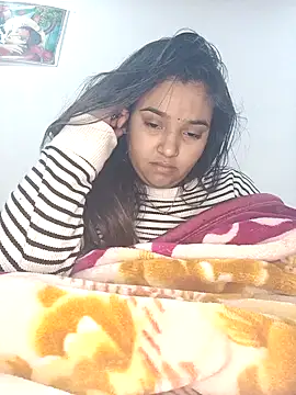 Snapshot of RAYI_01 chatting on 02-09-25, 11:04 RAYI 01 online show from 02-09-25, 11:04