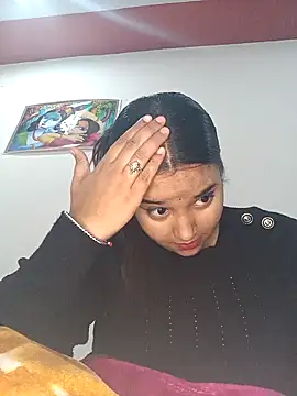 Snapshot of RAYI_01 chatting on 02-10-25, 04:36 RAYI 01 online show from 02-10-25, 04:36