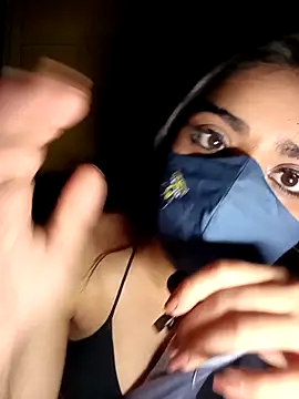 Snapshot of RAYI_01 chatting on 03-22-25, 06:14 RAYI 01 online show from 03-22-25, 06:14