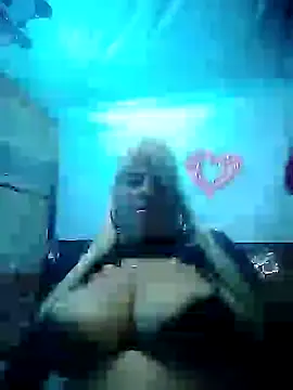 Snapshot of BonniAdams chatting on 02-05-25, 06:13 BonniAdams online show from 02-05-25, 06:13