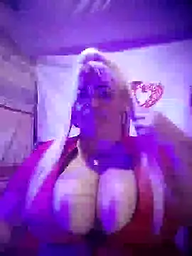 Snapshot of BonniAdams chatting on 02-06-25, 02:00 BonniAdams online show from 02-06-25, 02:00