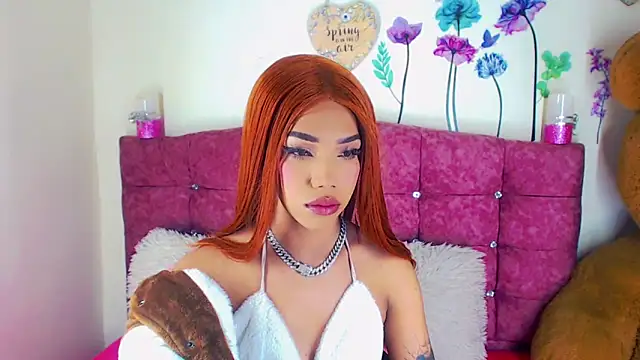 Snapshot of Khloe_Leal chatting on 03-12-25, 12:42 Khloe Leal online show from 03-12-25, 12:42