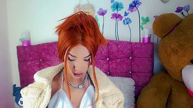 Snapshot of Khloe_Leal chatting on 03-15-25, 12:25 Khloe Leal online show from 03-15-25, 12:25