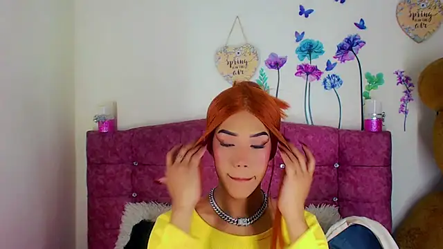 Snapshot of Khloe_Leal chatting on 03-16-25, 09:58 Khloe Leal online show from 03-16-25, 09:58