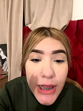 Snapshot of akirahattori chatting on 11-11-25, 06:13 akirahattori online show from 11-11-25, 06:13