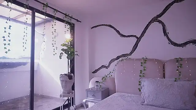 soidai miiu online show from 11-13-25, 08:19