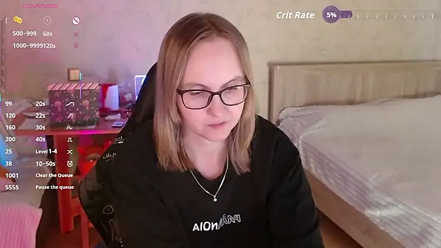 Snapshot of Agatha_Mott chatting on 02-20-26, 06:26 Agatha Mott online show from 02-20-26, 06:26