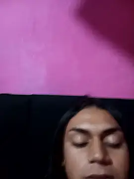 Snapshot of Gostvn4799 chatting on 01-15-26, 12:04 Gostvn4799 online show from 01-15-26, 12:04