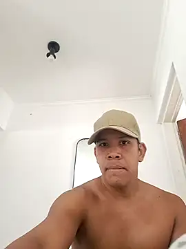 liamlara online show from 03-18-25, 02:48