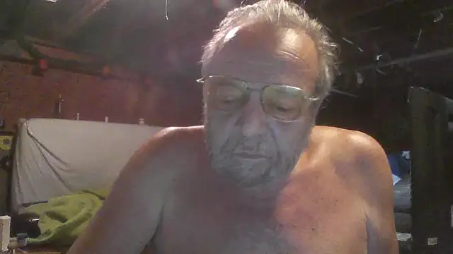 Snapshot of mercuryice chatting on 09-14-25, 04:28 mercuryice online show from 09-14-25, 04:28