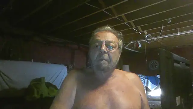 Snapshot of mercuryice chatting on 10-08-25, 02:25 mercuryice online show from 10-08-25, 02:25