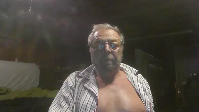 Snapshot of mercuryice chatting on 10-30-25, 03:13 mercuryice online show from 10-30-25, 03:13