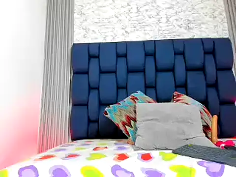 Snapshot of Ashlyaurora chatting on 02-14-25, 04:58 Ashlyaurora online show from 02-14-25, 04:58