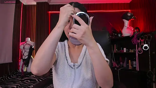 XiaQueen online show from 12-05-25, 11:19