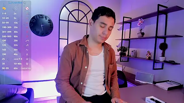 Gabriell ramirez online show from 10-01-25, 04:07