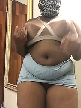 Snapshot of servingBigTitis chatting on 03-03-25, 06:15 servingBigTitis online show from 03-03-25, 06:15