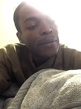 Snapshot of cumcum94 chatting on 10-20-25, 04:35 cumcum94 online show from 10-20-25, 04:35