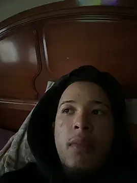 Snapshot of yeiyei_oficial chatting on 09-27-25, 05:29 yeiyei oficial online show from 09-27-25, 05:29