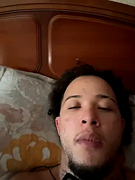 Snapshot of yeiyei_oficial chatting on 09-29-25, 08:30 yeiyei oficial online show from 09-29-25, 08:30