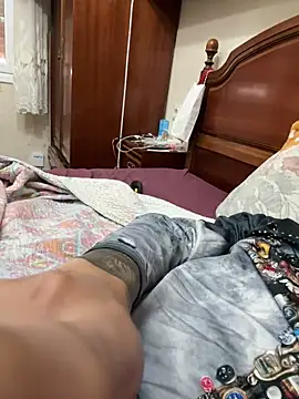 Snapshot of yeiyei_oficial chatting on 10-13-25, 07:30 yeiyei oficial online show from 10-13-25, 07:30