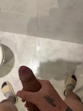 Snapshot of yeiyei_oficial chatting on 03-14-26, 06:35 yeiyei oficial online show from 03-14-26, 06:35