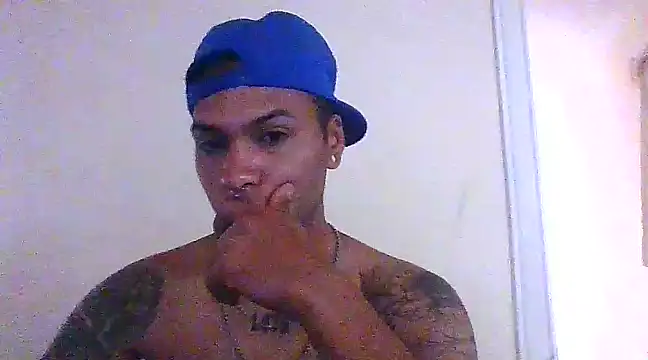 Snapshot of crow07xx chatting on 02-03-25, 12:03 crow07xx online show from 02-03-25, 12:03