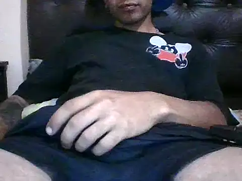 Snapshot of crow07xx chatting on 02-03-25, 10:21 crow07xx online show from 02-03-25, 10:21