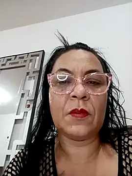 Snapshot of thefuckingowneroftits chatting on 11-26-25, 11:28 thefuckingowneroftits online show from 11-26-25, 11:28