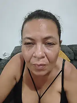 Snapshot of thefuckingowneroftits chatting on 07-19-26, 04:27 thefuckingowneroftits online show from 07-19-26, 04:27