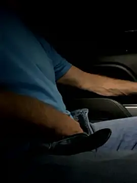 Snapshot of hintly chatting on 01-13-26, 12:54 hintly online show from 01-13-26, 12:54