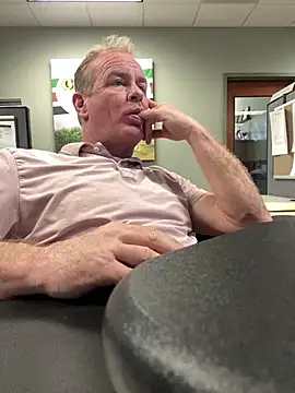 Snapshot of hintly chatting on 02-06-26, 09:18 hintly online show from 02-06-26, 09:18