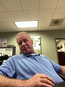 Snapshot of hintly chatting on 03-02-26, 10:16 hintly online show from 03-02-26, 10:16