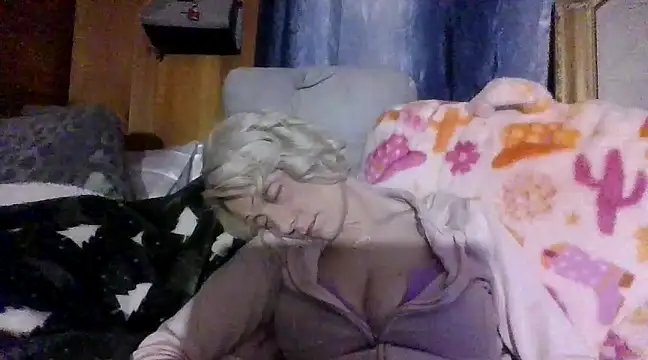 Snapshot of beautifulme23 chatting on 02-15-25, 02:47 beautifulme23 online show from 02-15-25, 02:47