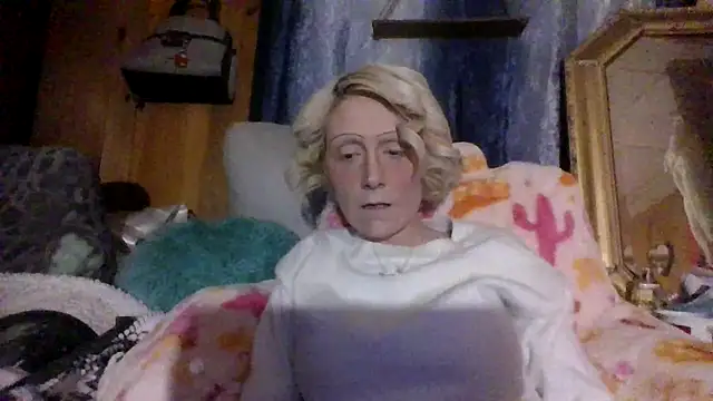 Snapshot of beautifulme23 chatting on 02-16-25, 09:05 beautifulme23 online show from 02-16-25, 09:05