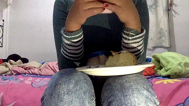 sharonlopez9611 online show from 01-06-26, 04:27