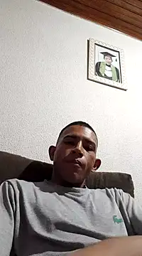 Snapshot of Mineirinho043 chatting on 02-09-25, 10:11 Mineirinho043 online show from 02-09-25, 10:11