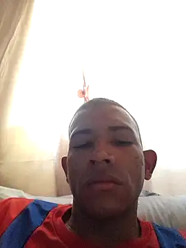 Snapshot of Mineirinho043 chatting on 02-10-25, 12:39 Mineirinho043 online show from 02-10-25, 12:39