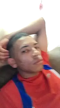 Snapshot of Mineirinho043 chatting on 02-10-25, 03:42 Mineirinho043 online show from 02-10-25, 03:42
