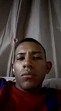Snapshot of Mineirinho043 chatting on 02-16-25, 07:15 Mineirinho043 online show from 02-16-25, 07:15