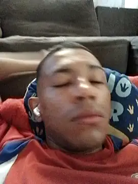 Snapshot of Mineirinho043 chatting on 02-18-25, 12:28 Mineirinho043 online show from 02-18-25, 12:28