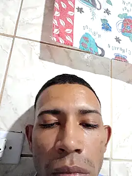 Snapshot of Mineirinho043 chatting on 02-20-25, 04:07 Mineirinho043 online show from 02-20-25, 04:07